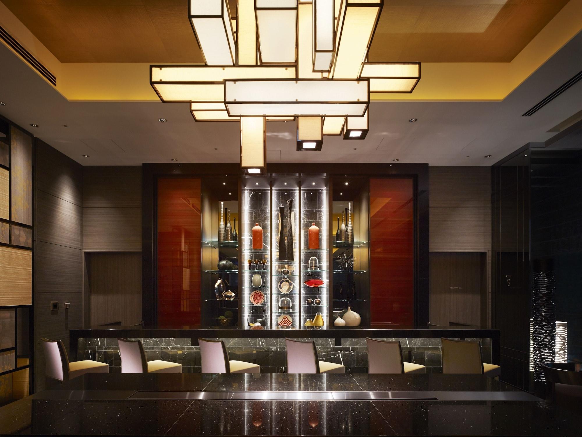 Oakwood Premier Tokyo Ξενοδοχείο Εξωτερικό φωτογραφία The bar at the lobby